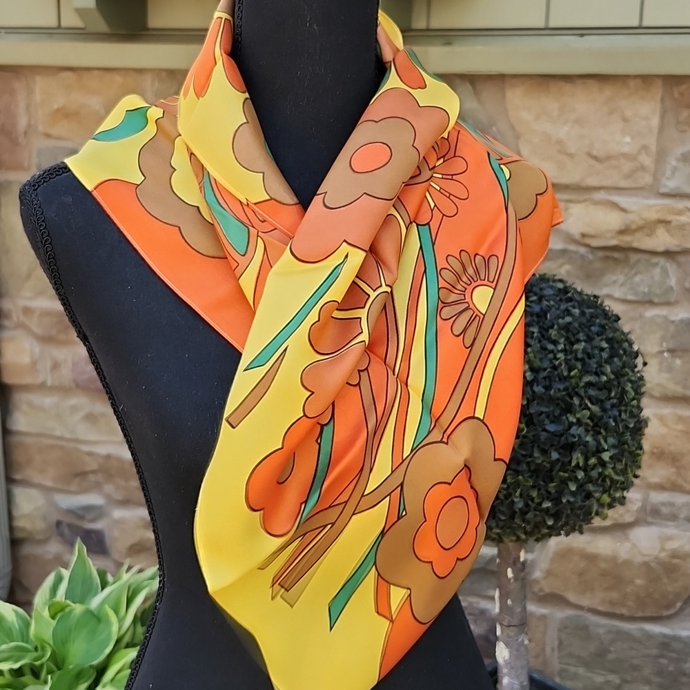 VTG "FLOWER POWER" SCARF - Picture 5 of 5
